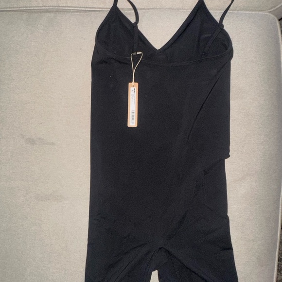 Soft Lounge Scoop Onsie - Picture 2 of 4